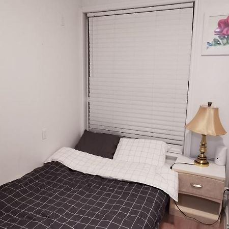 Private Suite With Separated Entrance Richmond Ngoại thất bức ảnh