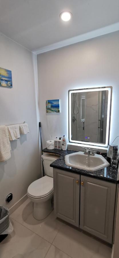 Private Suite With Separated Entrance Richmond Ngoại thất bức ảnh